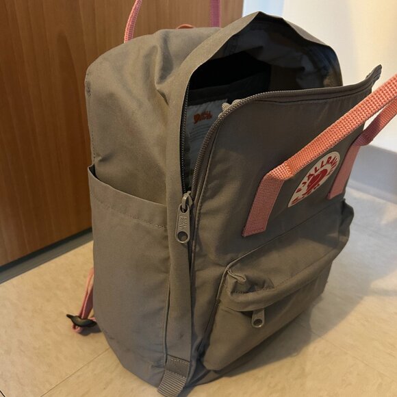 Fjällräven Kånken Backpack - Picture 5 of 6